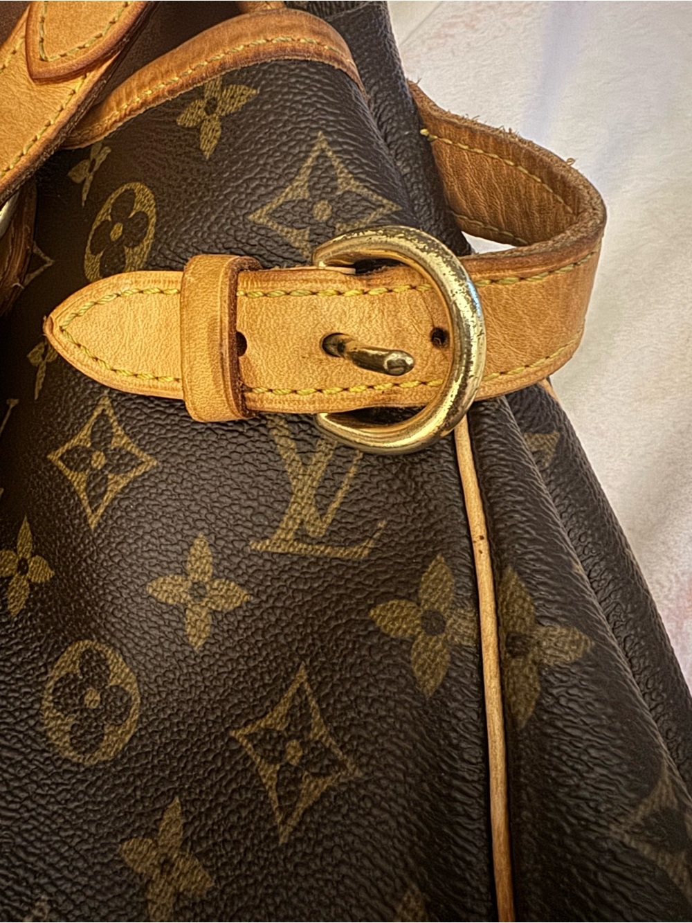 Authentic LOUIS VUITTON Batignolles Horizontal Tote Bag Clean Interior - Picture 8 of 12